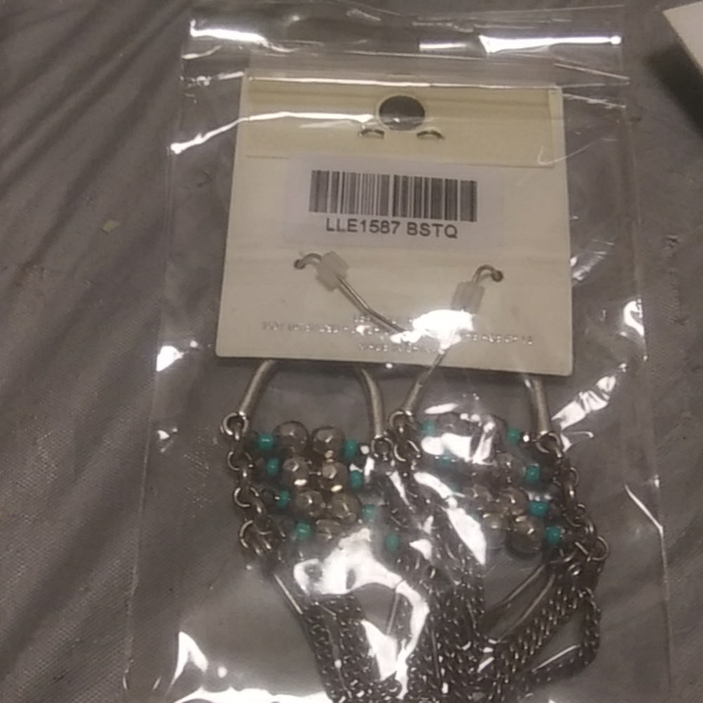 Jewelry - Picture 6 of 7